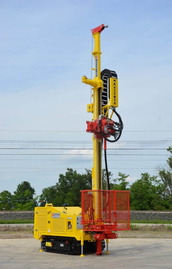 2673_Mi4 perforadora Massenza Drilling rigs