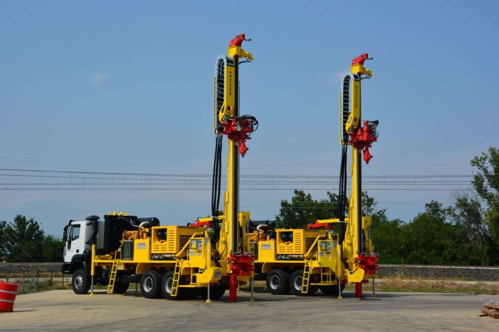 2689_2688_Mi8 perforadoras Massenza Drilling rigs