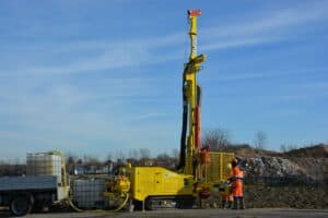 2574 Mi4 perforadora Massenza Drilling rigs video sitio de trabajo